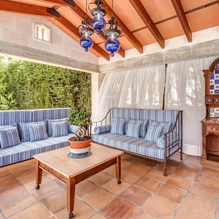 Tramontana Villa *